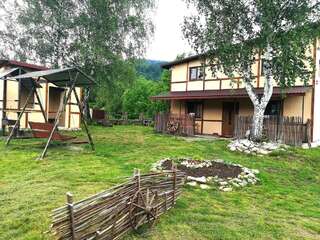 Дома для отпуска Guest House Pisnya Karpat Сколе Дом с 2 спальнями-3